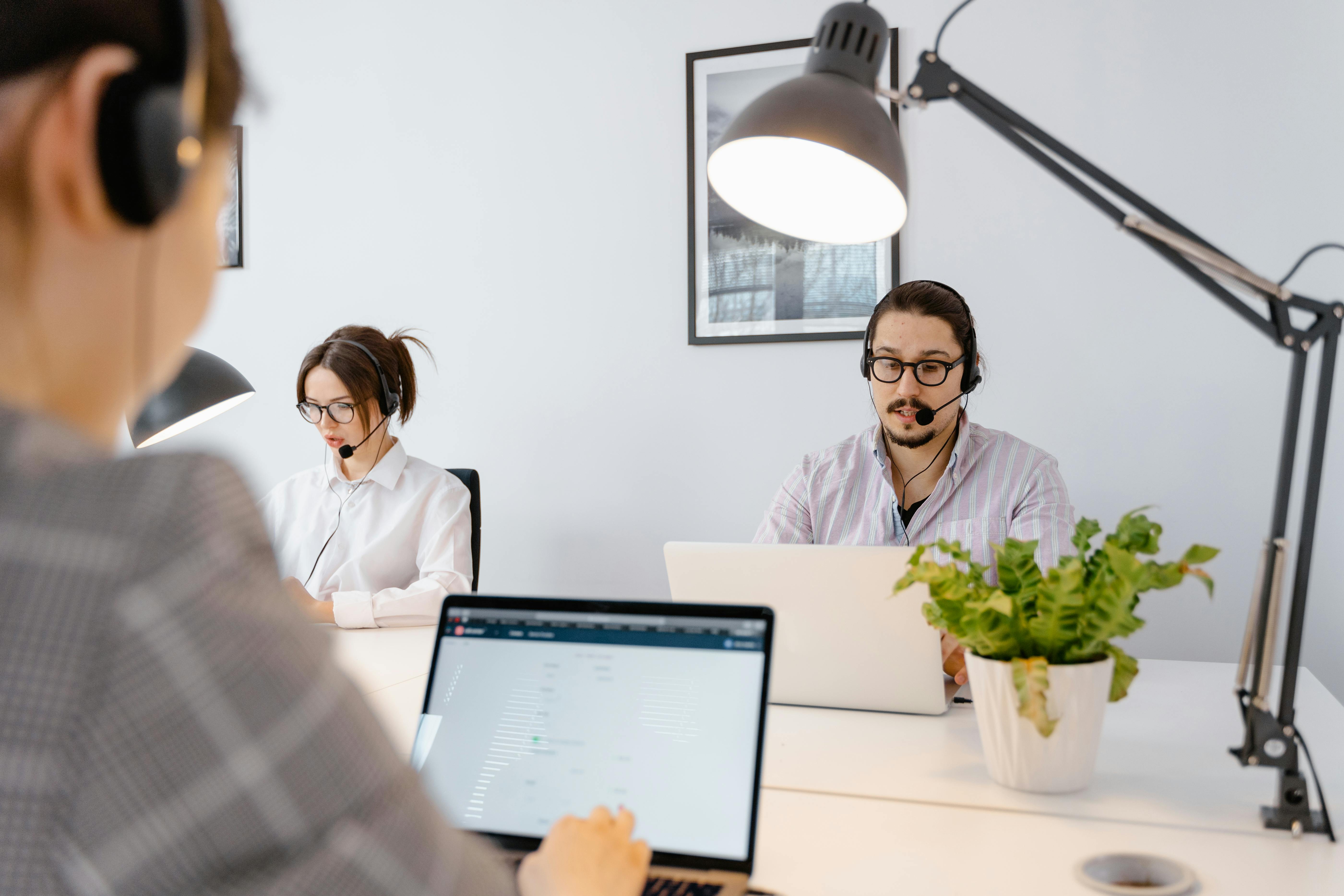 What Not to Outsource in Your Contact Center (According to BPOs Themselves)